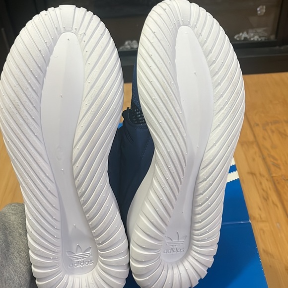 Adidas Tubular Radial J Sneakers - Picture 7 of 10